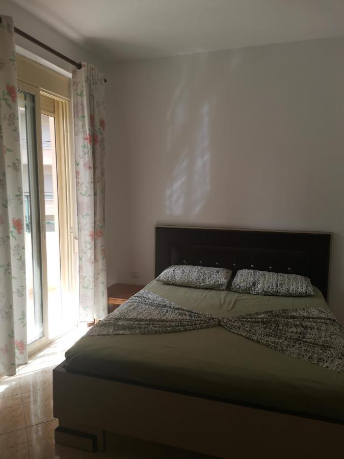 Home Vlorë Buitenkant foto