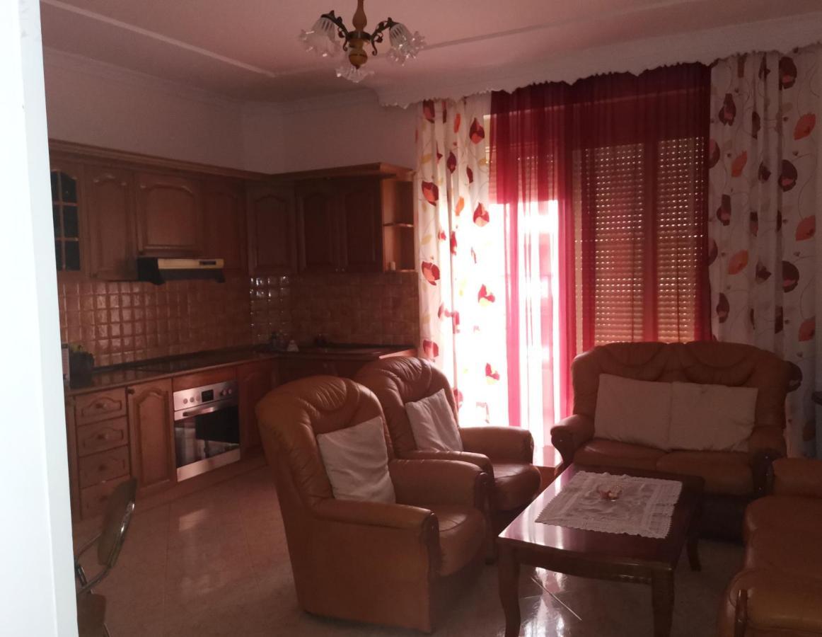 Home Vlorë Buitenkant foto